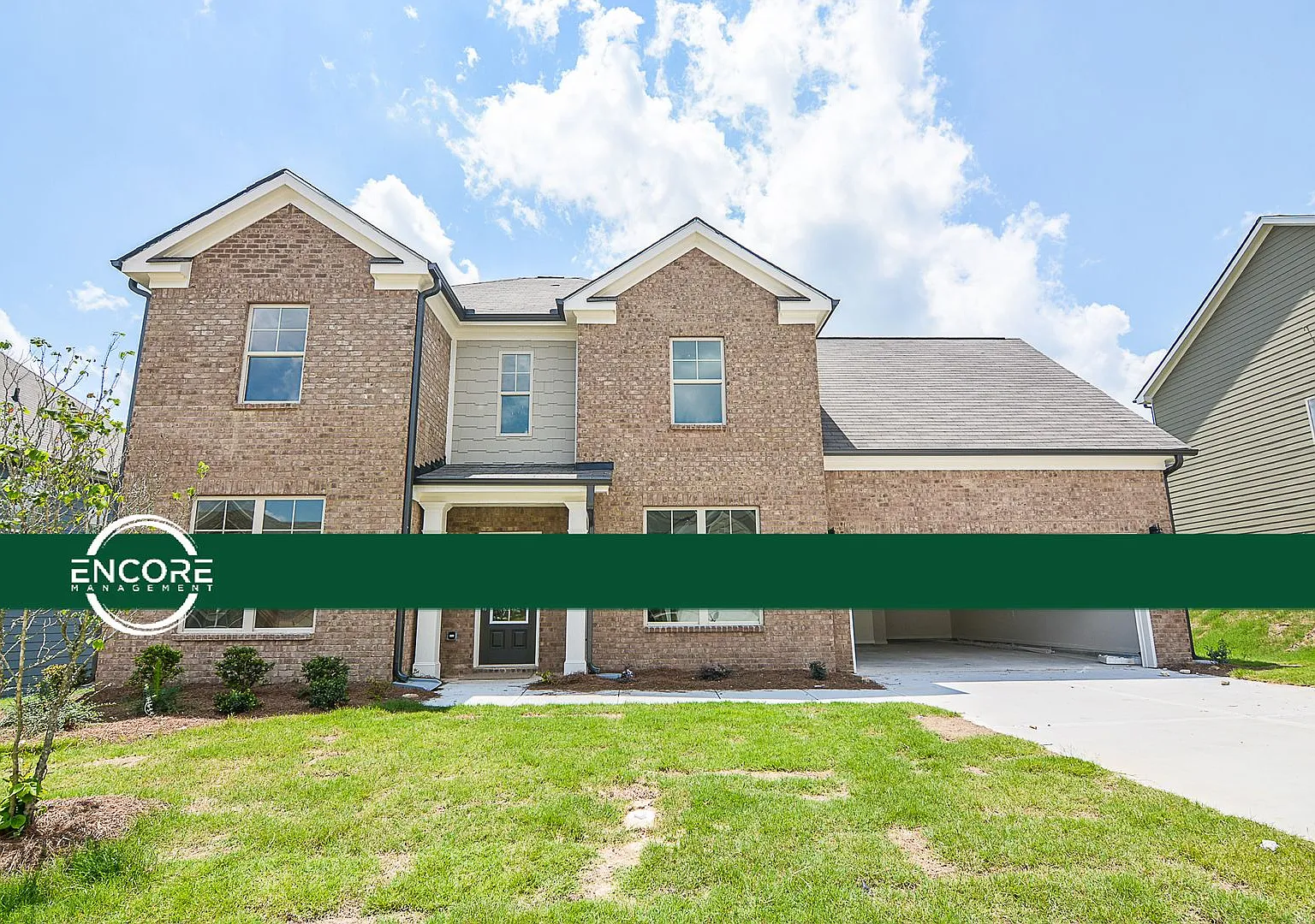 Beautiful 5 bed Single Family Home in Lawrenceville! — Photo 1