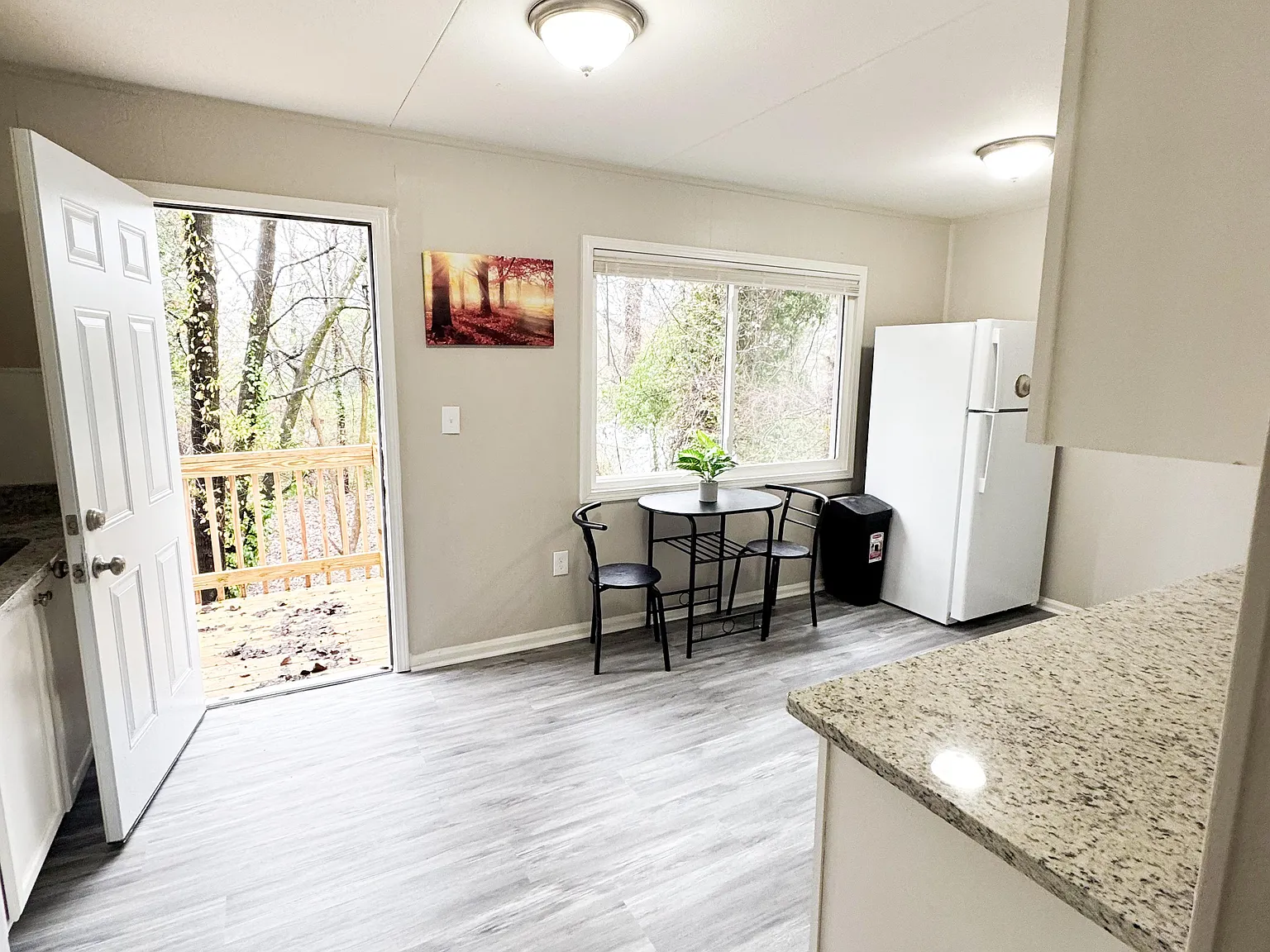 4 bed, 3.0 bath, 2000 sqft, $715 — Photo 4