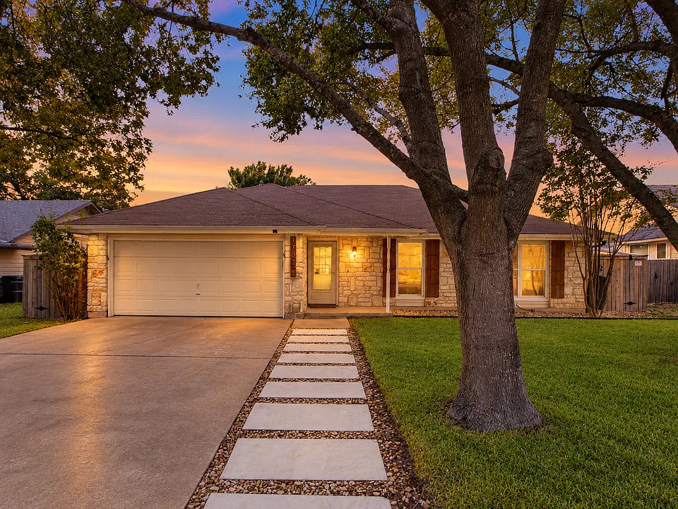 1702 Crestline Ct