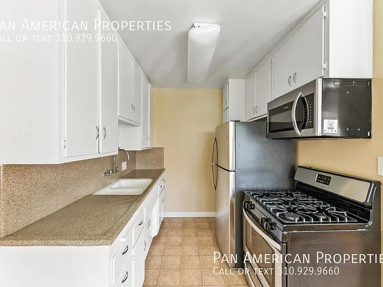 5601 E 23rd St #4 — Photo 1