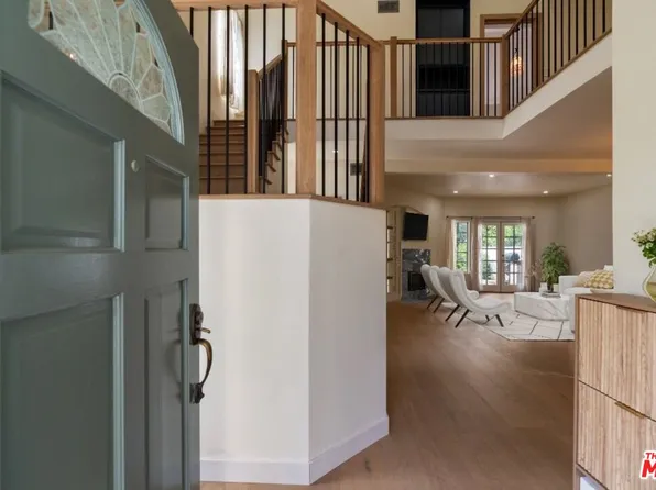 843 Sunstone St, Westlake Village, CA 91362