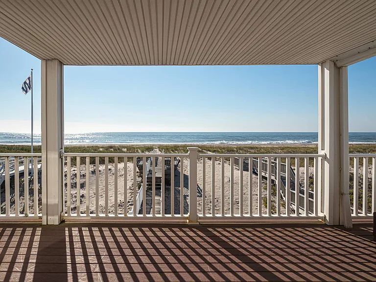 863 Dune Rd — Photo 15