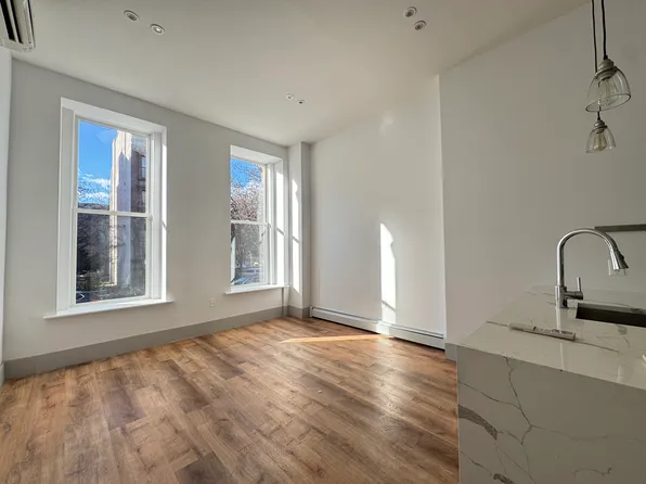 3 Spencer Place image 1 of 18