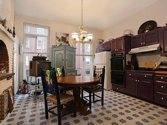 Sold by Corcoran | media 19