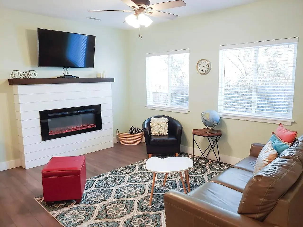 2 bed, 750 sqft, $2,150 — Photo 1