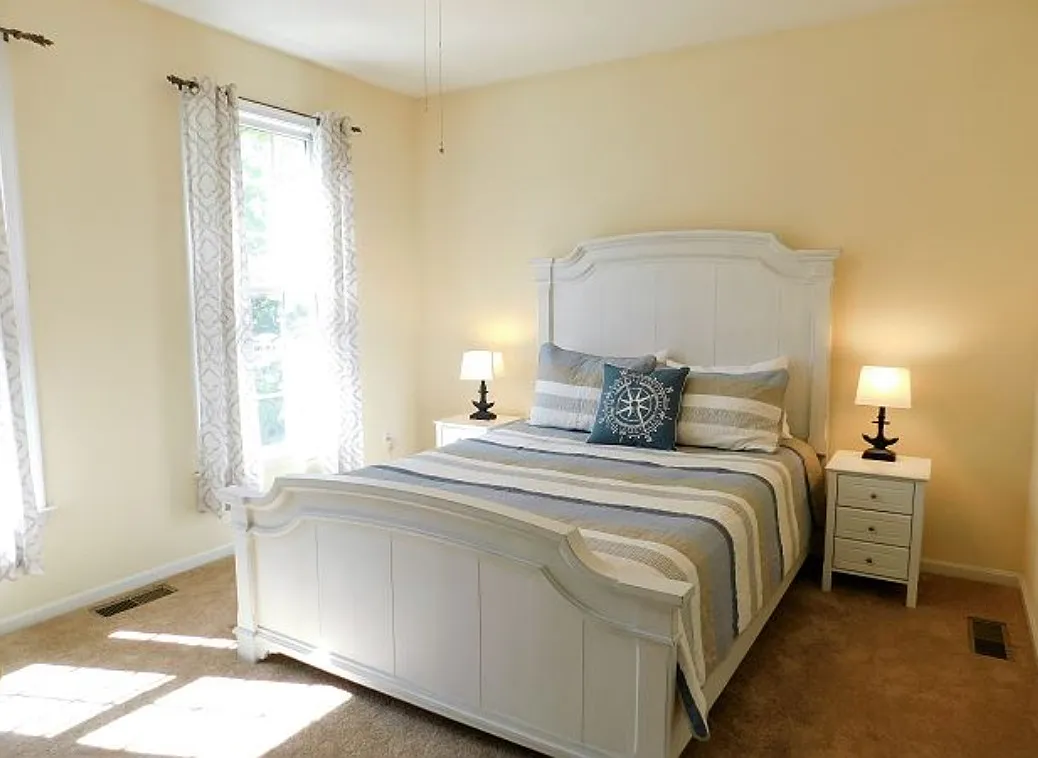 3 bed, $3,000 — Photo 4