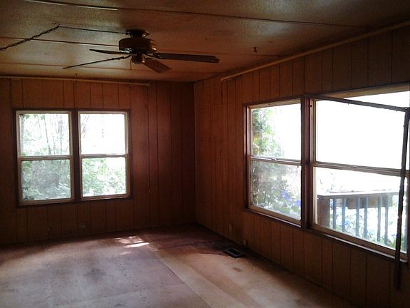 5th image of 231 NE Hilltop Pl