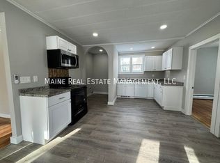 6 Woodman Ave APT 1, Fairfield, ME 04937