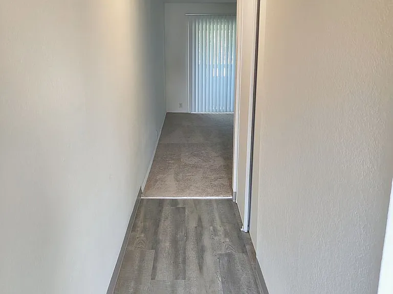 Pepper Tree Village Apartments — Photo 27