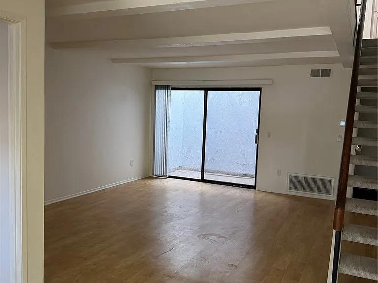 635 Danube Way — Photo 4