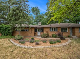 3825 Byron Center Ave SW, Wyoming, MI 49519