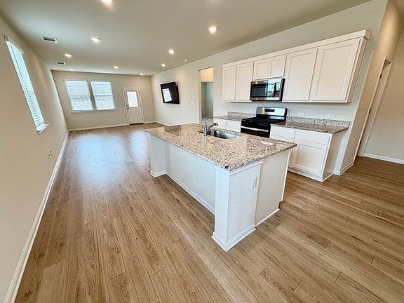 2nd image of 305 Tolo Dr #A