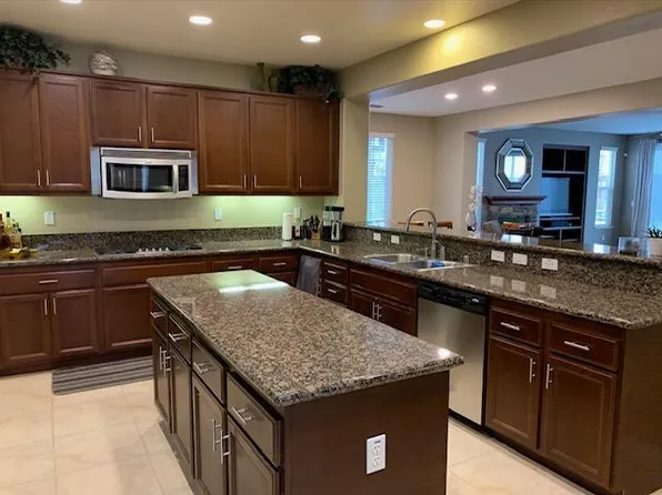 2213 Greatfield Dr, Roseville, CA 95747