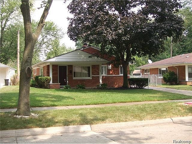 1st image of 28272 Red Leaf Ln