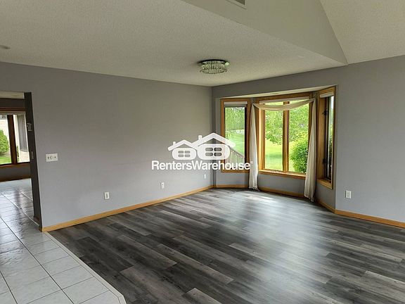 4th image of 9012 Glen Edin Ln