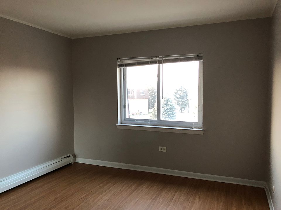 1st image of 1204 E Woodbury Ln APT 3B
