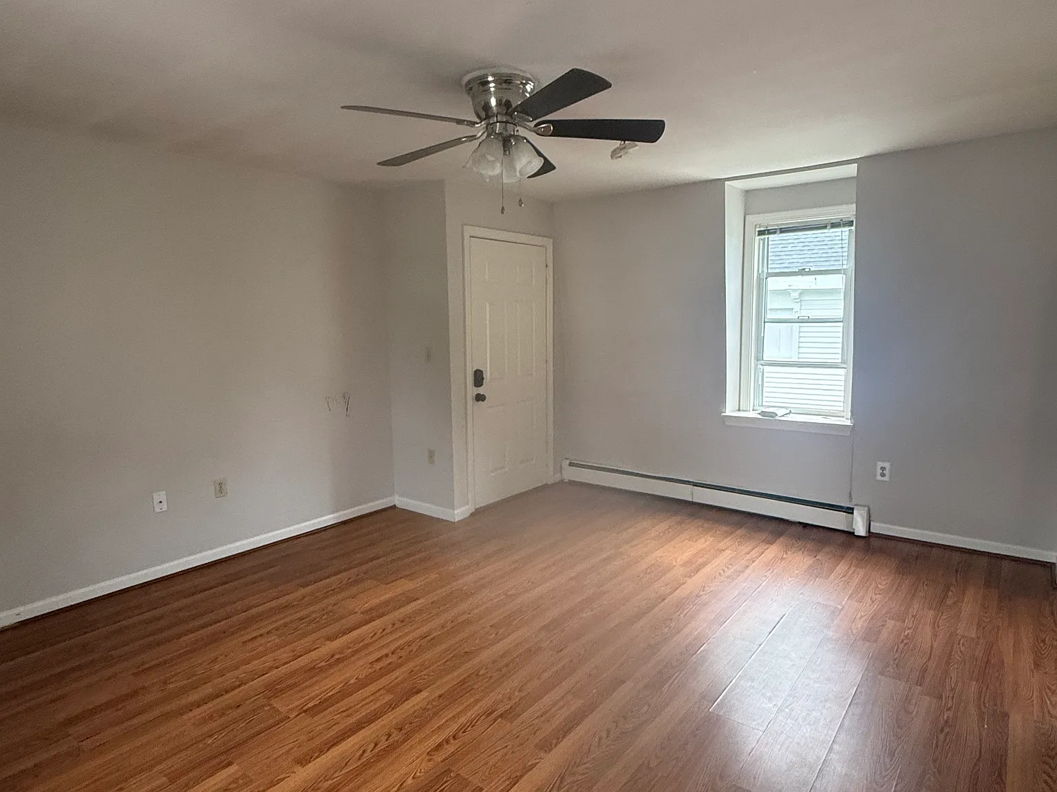 1 bed, 9999 sqft, $1,650 — Photo 3