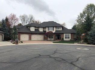 2853 E Parkriver Dr, Boise, ID 83706