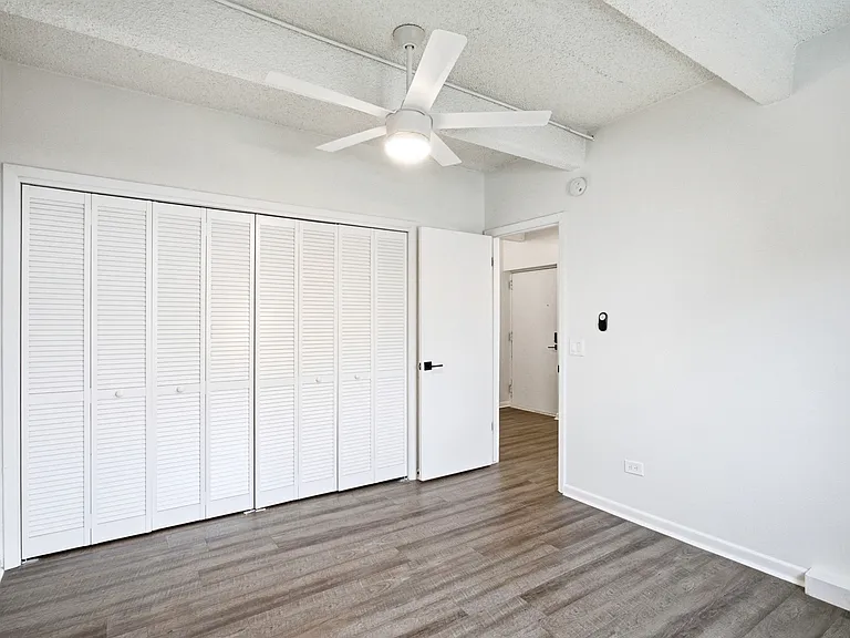 Charmel Apartments — Photo 37