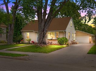 418 S Weimar St, Appleton, WI 54915