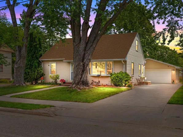 418 S Weimar St, Appleton, WI 54915