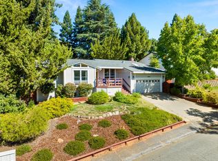 12715 Shockley Ct, Auburn, CA 95603