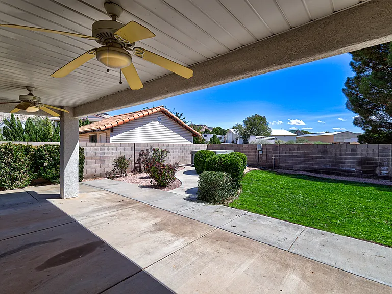 1545 W 5650 N — Photo 35