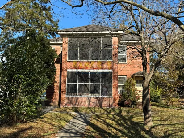630 W Washington St #1/2, Suffolk, VA 23434