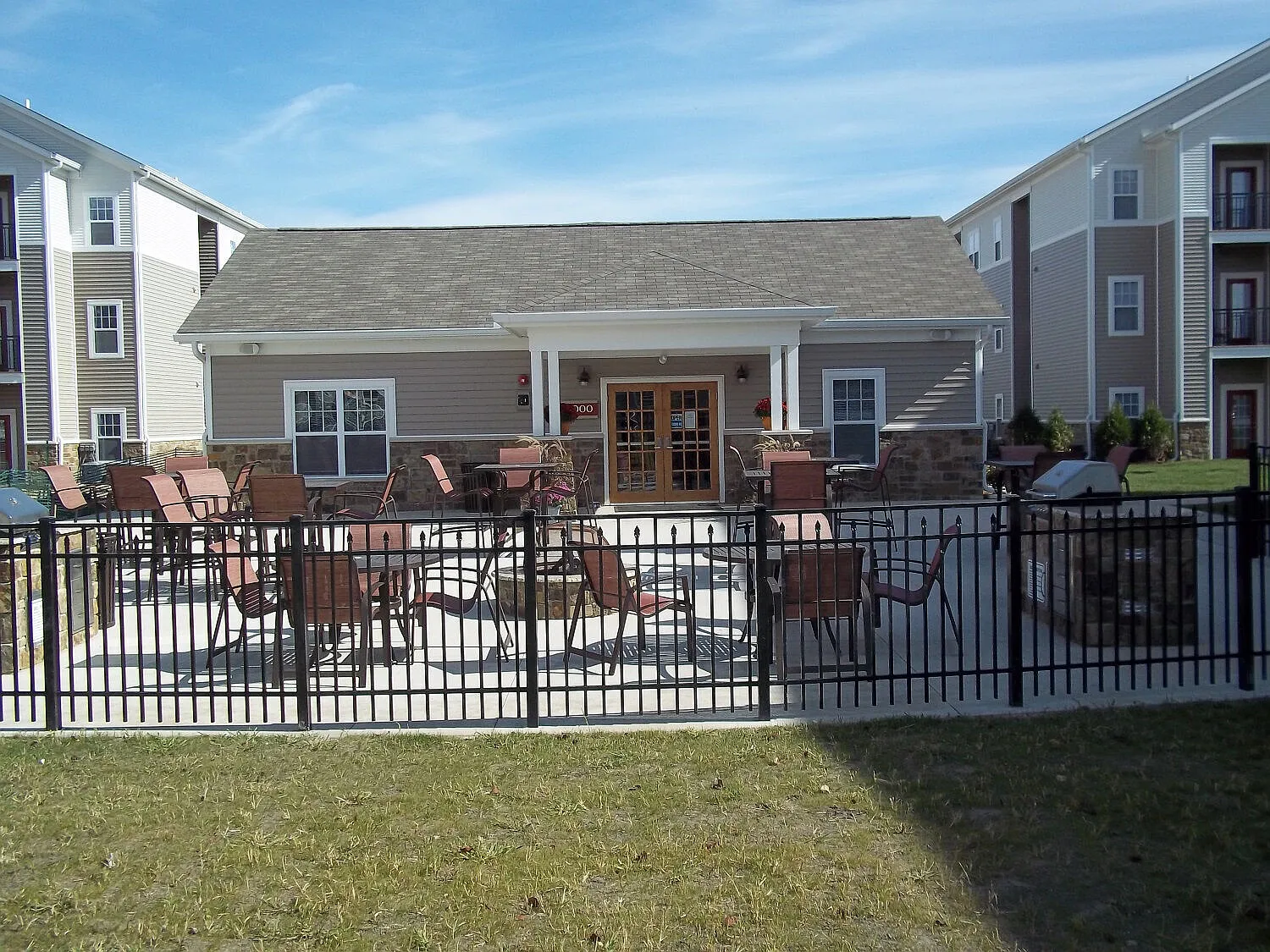 Apartments at Grand Prairie — Photo 2