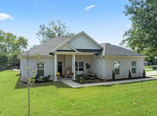 6113 Deramus Ave, Huntsville, AL 35805