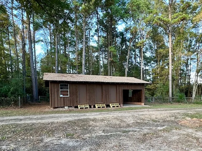 2524 W Hillsboro St — Photo 33