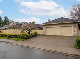 7335 SW Chapel Ct, Portland, OR 97223