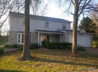 12813 Sunrise East Ct, Florissant, MO 63033