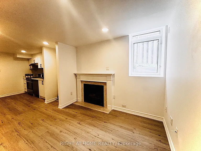 1220 Grandview Dr #BASEMENT — Photo 9