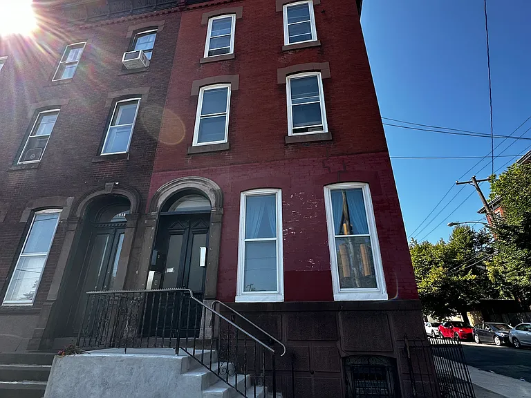 1938 W Girard Ave #3 — Photo 28