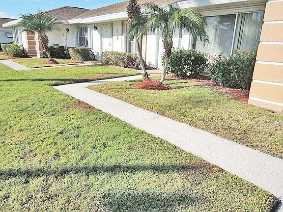 3rd image of 1212 S Lakes End Dr APT C