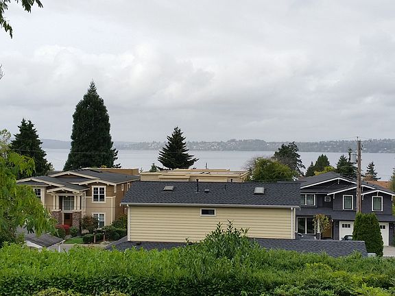 3rd image of 6525 103rd Ave NE