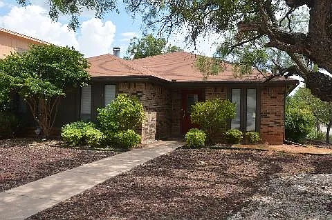 2609 Edgemont Dr