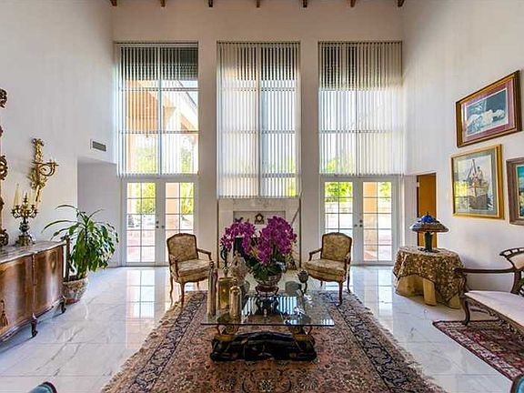 Pinecrest Contemporary Designed Home