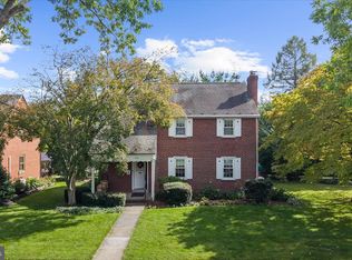 1422 Garfield Ave, Wyomissing, PA 19610