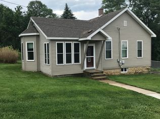 115 E 17th St, Lockport, IL 60441