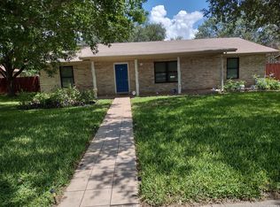 137 N Bluebonnet, Uvalde, TX 78801