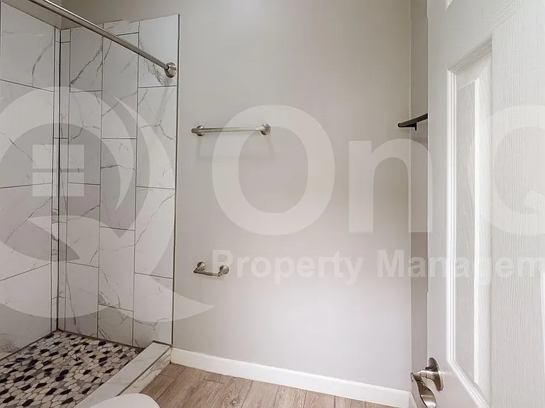 1949 N Swan Rd #29 — Photo 14
