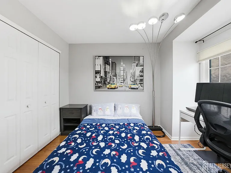 3 Dorchester Dr — Photo 41
