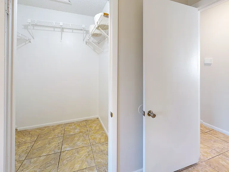 3210 S Bumby Ave — Photo 16