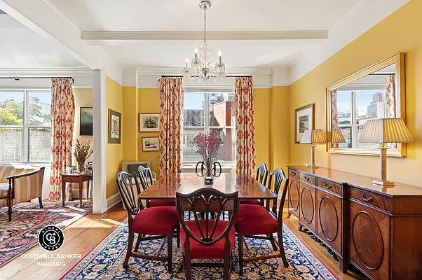 Sold by Coldwell Banker Warburg | media 2