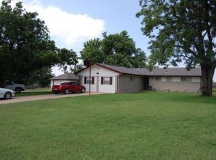 1625 E Longview Ln, Mustang, OK 73064