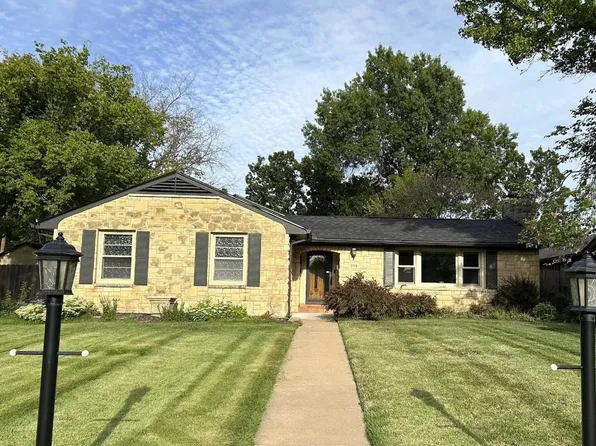 298 Patton Dr, Wichita, KS 67208