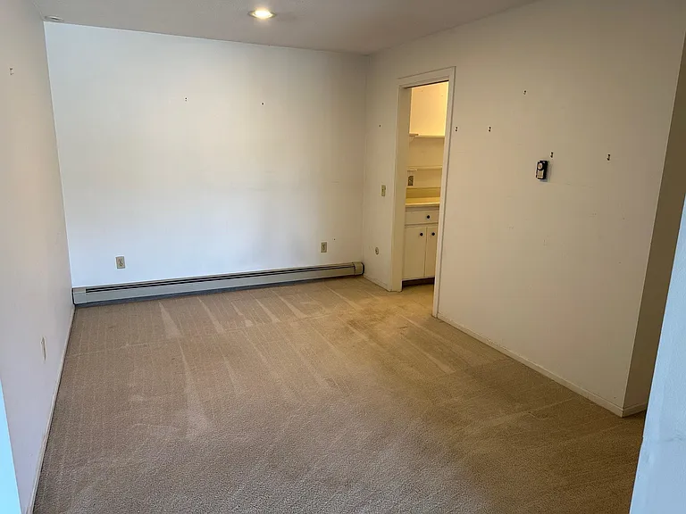 1 Pine St #C-32 — Photo 5