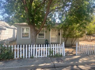 522 3rd St, Yreka, CA 96097